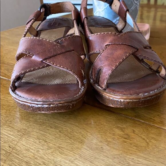 Born  wedge  sandals - Picture 3 of 8